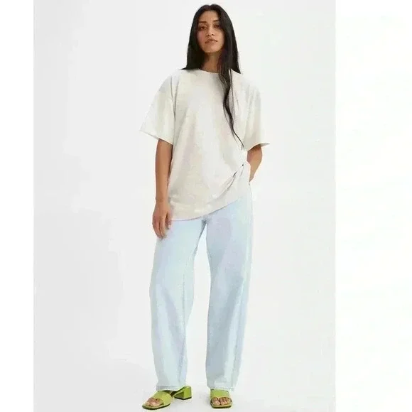 Levi’s Baggy Dad Jeans in Light Sugar/Light Wash, size 32x28, NWT